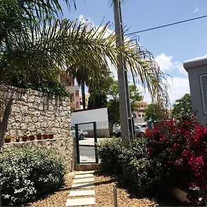 Olhos D'água T1 - Praia, Sol E Felicidade Apartamento